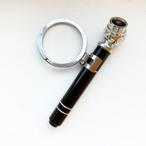 Portable pencil tire pressure gauge keychain